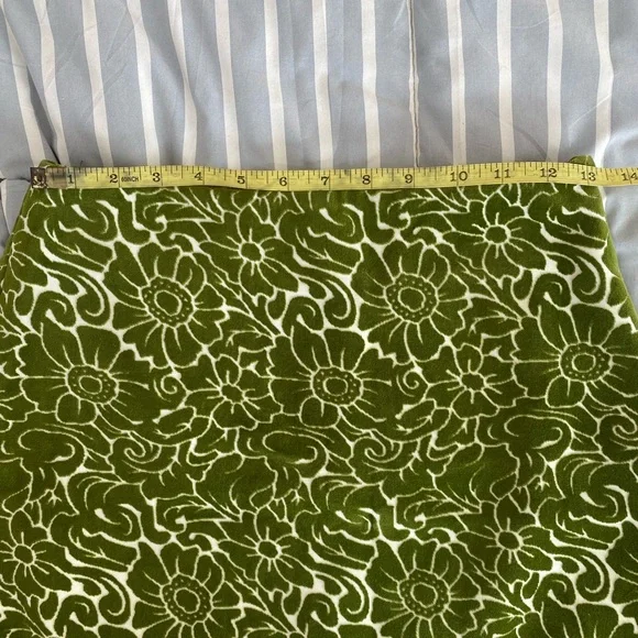 & Other Stories green floral mini skirt - Picture 4 of 7